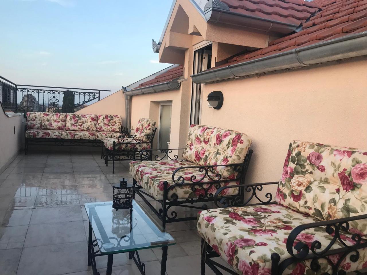 New And Nice Apartments Kragujevac Buitenkant foto