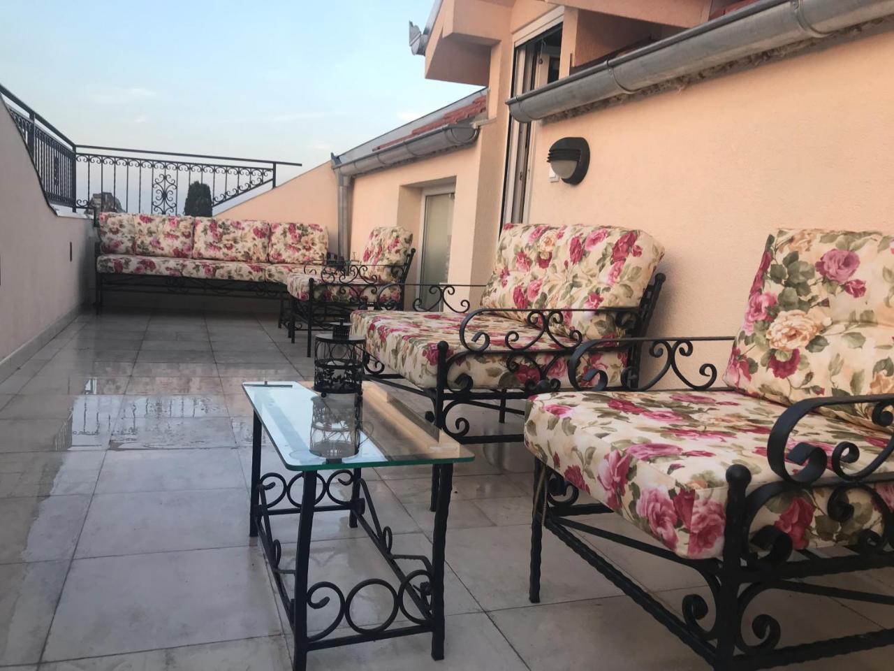 New And Nice Apartments Kragujevac Buitenkant foto